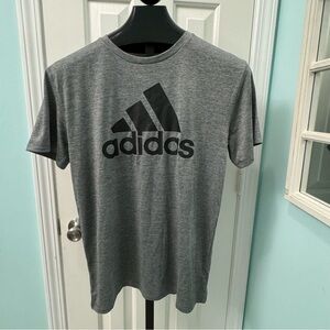 Adidas Boy’s Size XL 18/20 Charcoal Gray Heather Performance T-shirt